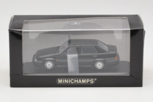 Alfa Romeo 75 3.0 V6 Fekete Minichamps 1:43 403120463 Fém – 4. kép a 4-ből