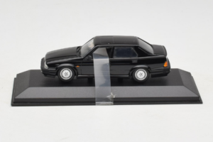 Alfa Romeo 75 3.0 V6 Fekete Minichamps 1:43 403120463 Fém