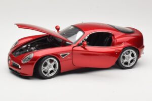 Alfa Romeo 8C Competizione Piros Bburago 1:18 18-11021 Fém – 2. kép a 8-ből