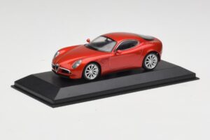 Alfa Romeo 8C Competizione Alfa Piros Minichamps 1:43 403120523 Fém – 2. kép a 4-ből