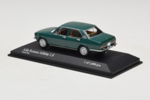 Alfa Romeo Alfetta 1.8 Zöld Minichamps 1:43 400120204 Fém – 3. kép a 4-ből