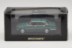 Alfa Romeo Alfetta 1.8 Zöld Minichamps 1:43 400120204 Fém – 4. kép a 4-ből