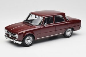 Alfa Romeo Giulia 1300 Sötétvörös Minichamps 1:18 180120906 Fém