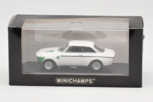 Alfa Romeo Giulia 1300 GTA Junior Fehér Minichamps 1:43 400120601 Fém – 3. kép a 3-ből