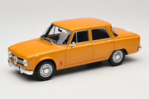 Alfa Romeo Giulia 1300 Super Narancssárga Minichamps 1:18 180120900 Fém