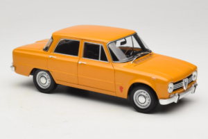 Alfa Romeo Giulia 1300 Super Narancssárga Minichamps 1:18 180120900 Fém – 6. kép a 8-ből