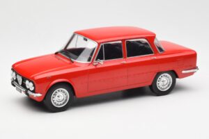 Alfa Romeo Giulia Nuova Super Piros MCG 1:18 MCG18145 Fém