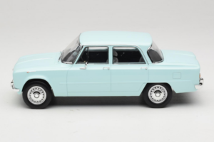 Alfa Romeo Giulia TI 105 Sky Blue Norev 1:18 187974 Fém – 4. kép a 7-ből