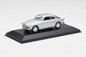 Alfa Romeo Giulietta Sprint Ezüst Minichamps 1:43 400120400 Fém – 2. kép a 4-ből