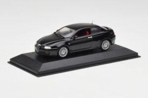 Alfa Romeo GT Fekete Minichamps 1:43 400120320 Fém – 2. kép a 4-ből
