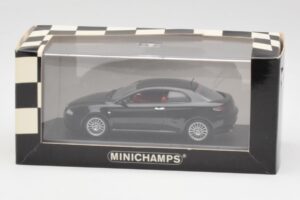 Alfa Romeo GT Fekete Minichamps 1:43 400120320 Fém – 4. kép a 4-ből