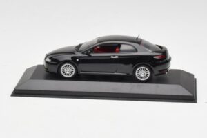 Alfa Romeo GT Fekete Minichamps 1:43 400120320 Fém