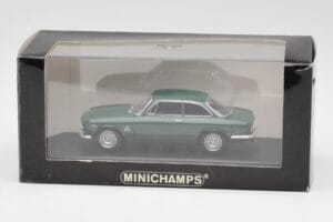 Alfa Romeo Giulia GTA 1300 Junior Zöld Minichamps 1:43 ALFA010 Fém – 4. kép a 4-ből