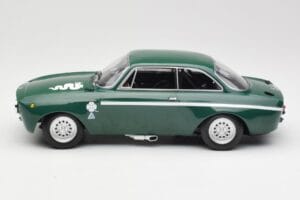 Alfa Romeo GTA 1300 Junior Zöld Minichamps 1:18 155120022 Fém – 3. kép a 6-ből