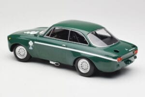 Alfa Romeo GTA 1300 Junior Zöld Minichamps 1:18 155120022 Fém – 5. kép a 6-ből