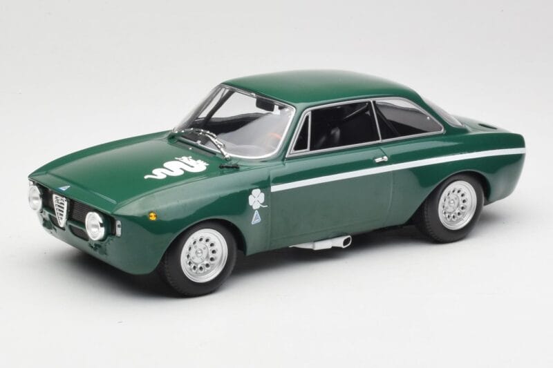 Alfa Romeo GTA 1300 Junior Zöld Minichamps 1:18 155120022 Fém