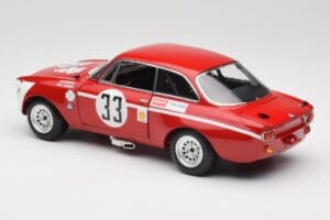 Alfa Romeo GTA 1300 Junior #33 T. Hezemans / G. van Lennep Hezemans Jarama 1972 Minichamps 1:18 100721233 Fém – 7. kép a 8-ből