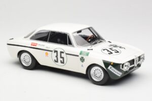 Alfa Romeo GTA 1300 Junior #35 C. Colzani / Pooky / G. Venturi 4 Hours of Jarama 1972 Minichamps 1:18 155721235 Fém – 4. kép a 6-ből