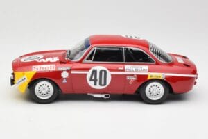 Alfa Romeo GTA 1300 Junior #40 F. Picchi / J-C. Chasseuil Division 1 Winners 12 Hours of Paul Ricard 1971 Minichamps 1:18 155 – 3. kép a 6-ből