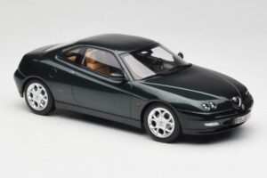 Alfa Romeo GTV 916 Coventry Green Metallic Norev 1:18 187842 Fém – 4. kép a 6-ből