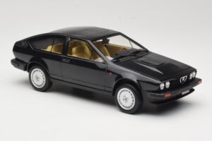 Alfa Romeo GTV6 2.5 Fekete Laudoracing-Models 1:18 LM110C Fém – 4. kép a 6-ből
