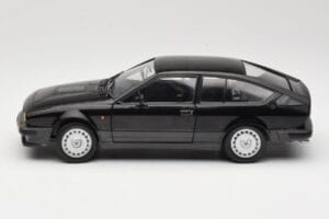 Alfa Romeo GTV6 Fekete Solido 1:18 S1802302 Fém – 4. kép a 8-ből