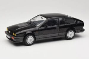 Alfa Romeo GTV6 Fekete Solido 1:18 S1802302 Fém