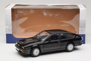 Alfa Romeo GTV6 Fekete Solido 1:18 S1802302 Fém – 8. kép a 8-ből