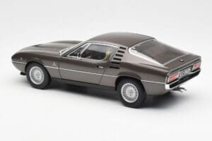 Alfa Romeo Montreal Barna Metálfényű AUTOart 1:18 70173 Fém – 7. kép a 8-ből
