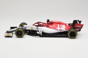 Alfa Romeo Racing C38 #7 K. Raikkonen F1 2019 Minichamps 1:18 110190007 Fém – 3. kép a 6-ből