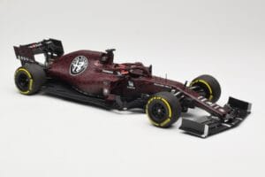 Alfa Romeo Racing C38 #7 K. Raikkonen Valentine's Day Livery Shakedown Fiorano 14th February 2019 Minichamps 1:18 110199907 F – 4. kép a 6-ből