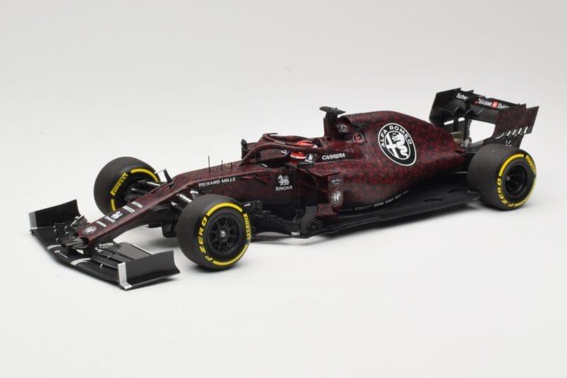 Alfa Romeo Racing C38 #7 K. Raikkonen Valentine's Day Livery Shakedown Fiorano 14th February 2019 Minichamps 1:18 110199907 F
