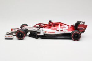 Alfa Romeo Racing C39 #7 K. Raikkonen Styrian GP 2020 Minichamps 1:18 110200207 Fém – 3. kép a 6-ből