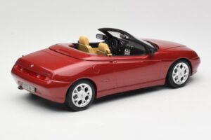 Alfa Romeo Spider 916 Proteo Red Metallic Norev 1:18 187854 Fém – 2. kép a 6-ből