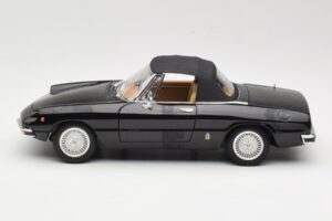 Alfa Romeo Spider 916 Veloce Fekete Ricko 1:18 32107 Fém – 4. kép a 8-ből