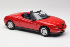 Alfa Romeo Spider 916 Alfa Piros Maisto 1:18 50278 Fém – 6. kép a 8-ből