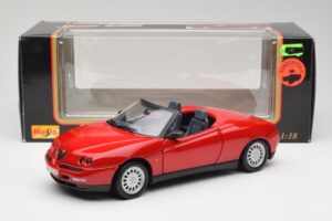 Alfa Romeo Spider 916 Alfa Piros Maisto 1:18 50278 Fém – 8. kép a 8-ből