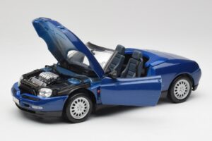 Alfa Romeo Spider 916 Periwinkle Kék Maisto 1:18 50308 Fém – 2. kép a 7-ből