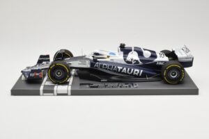 AlphaTauri AT03 #10 P. Gasly Bahrain GP 2022 Minichamps 1:18 117220110 Fém