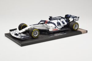 AlphaTauri Honda AT01 #26 D. Kvyat Italian GP 2020 Minichamps 1:18 117200826 Fém – 2. kép a 6-ből