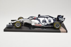 AlphaTauri Honda AT01 #26 D. Kvyat Italian GP 2020 Minichamps 1:18 117200826 Fém