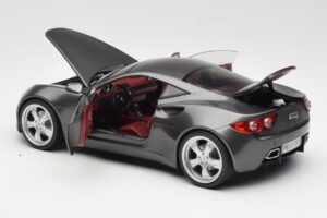 Artega GT Grey Metallic Revell 1:18 09024 Fém – 5. kép a 8-ből