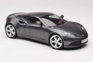 Artega GT Grey Metallic Revell 1:18 09024 Fém – 6. kép a 8-ből