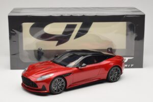 Aston Martin DB12 Hyper Red GT Spirit 1:18 GT936 Gyanta – 6. kép a 6-ből