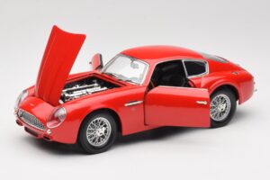 Aston Martin DB4 GT Zagato Piros Road Signature 1:18 92728 Fém – 2. kép a 8-ből