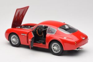 Aston Martin DB4 GT Zagato Piros Road Signature 1:18 92728 Fém – 5. kép a 8-ből