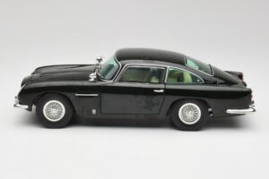 Aston Martin DB5 California Zsályazöld Chrono 1:18 H1001 Fém – 4. kép a 8-ből