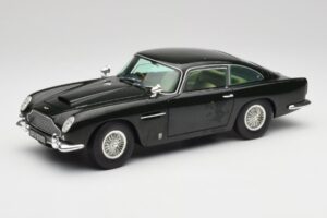 Aston Martin DB5 California Zsályazöld Chrono 1:18 H1001 Fém