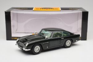 Aston Martin DB5 California Zsályazöld Chrono 1:18 H1001 Fém – 8. kép a 8-ből