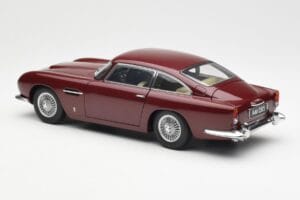 Aston Martin DB5 Dubonnet Piros AUTOart 1:18 70213 Fém – 7. kép a 8-ből